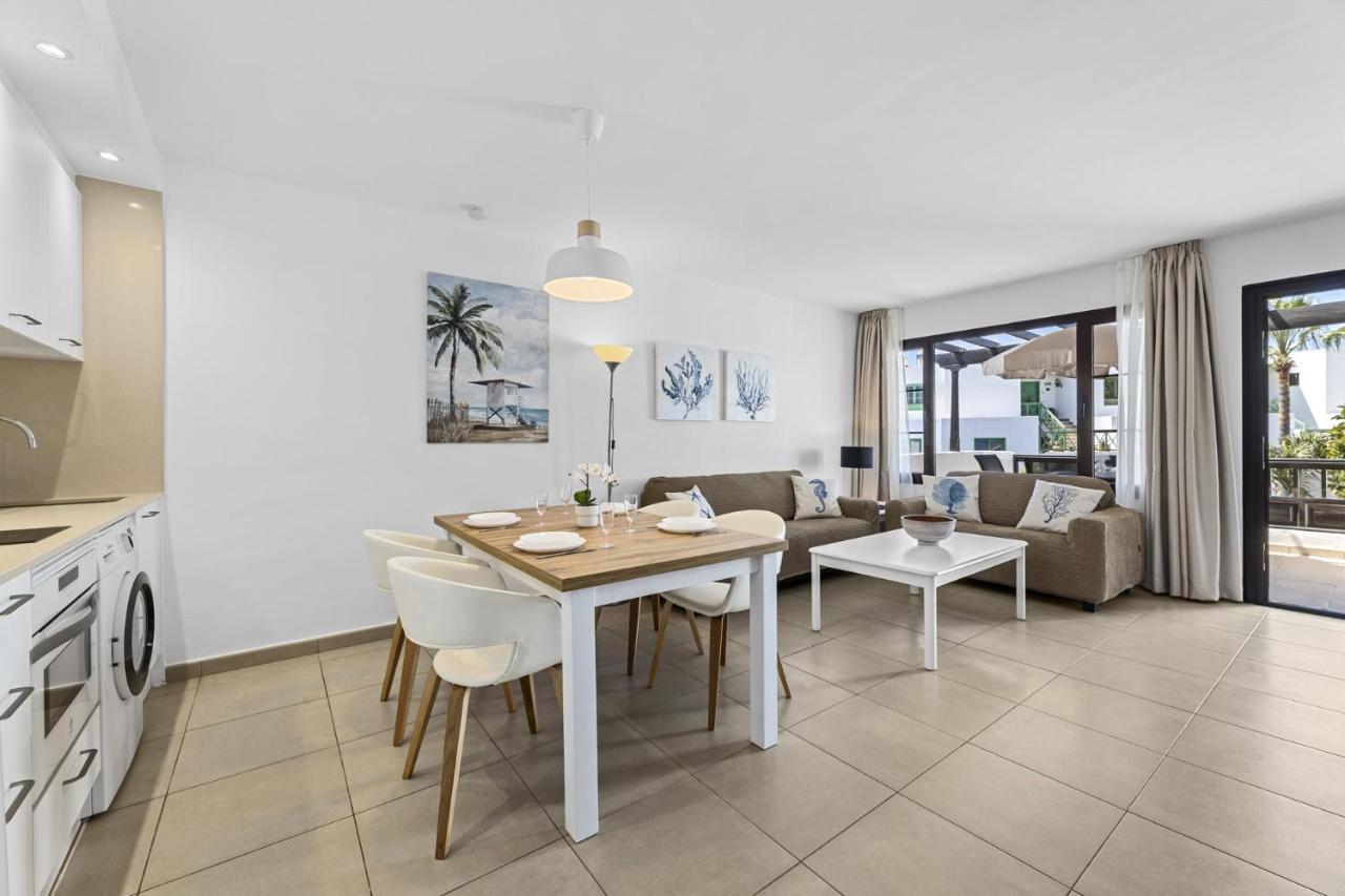 Casahost Bastian Boutique I Seaview Appartement Costa Teguise