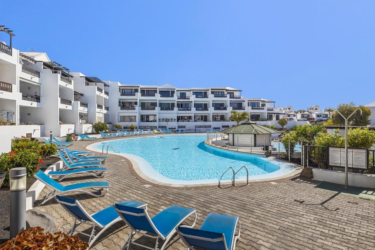 Casahost Bastian Boutique I Seaview Appartement Costa Teguise